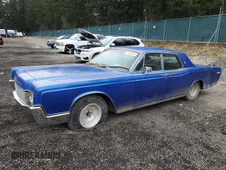 1967 Lincoln Continental with VIN 7Y82G808697, listed as a Copart auction lot 45420305 with 5,451 mi miles and Clean Title. Bid and sale history available at DreamBid. Image 1.