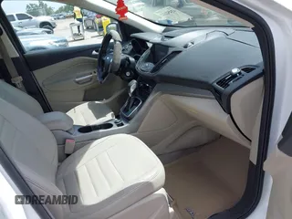 2013 Ford Escape SE with VIN 1FMCU0GX5DUA85464, listed as a IAAI auction lot 42452112 with 158,081 mi miles and . Bid and sale history available at DreamBid. Image 5.
