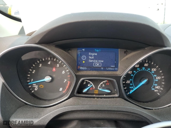 2014 Ford Escape SE with VIN 1FMCU0G94EUB05755, listed as a Copart auction lot 61394304 with 129922 miles and Non Repairable. Bid and sale history available at carsss.com. Image 9.
