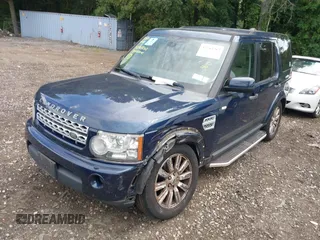 2013 Land Rover LR4 HSE z VIN SALAG2D4XDA672844, wystawiony jako IAAI lot #42763262 z przebiegiem 164 596 mil mil oraz . Historia ofert i sprzedaży dostępna na DreamBid. Obrazek 6.