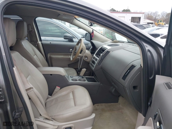 2010 Ford Edge SEL with VIN 2FMDK3JC4ABA15778, listed as a IAAI auction lot 41734038 with 227,582 mi miles. Bid and sale history available at carsss.com. Image 5.