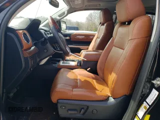 2017 Toyota Tundra Platinum z VIN 5TFAY5F12HX629644, wystawiony jako Copart lot #51500855 z przebiegiem 46 056 mil mil oraz Szkoda całkowita • Salvage title. Historia ofert i sprzedaży dostępna na DreamBid. Obrazek 7.