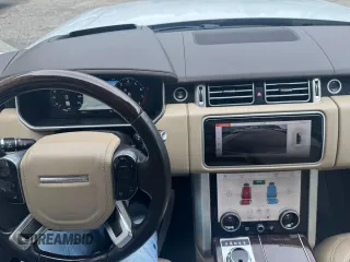 2018 Land Rover Range Rover z VIN SALGS5RE3JA380542, wystawiony jako Copart lot #57838475 z przebiegiem 118 541 mil mil oraz Czysty tytuł • Clean title. Historia ofert i sprzedaży dostępna na DreamBid. Obrazek 10.