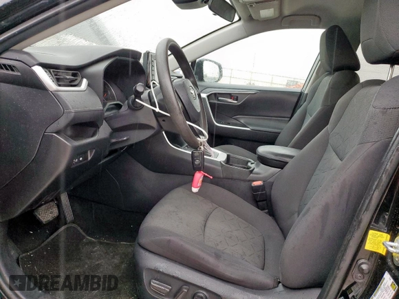 2021 Toyota RAV4 XLE with VIN 2T3W1RFV0MW149640, listed as a Copart auction lot 58821125 with 105,483 mi miles and Salvage title. Bid and sale history available at DreamBid. Image 7.