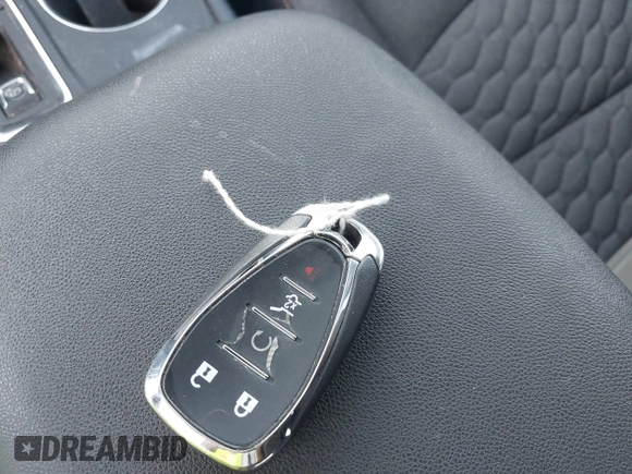 2019 Chevrolet Equinox LT with VIN 3GNAXKEV5KL268412, listed as a IAAI auction lot 42022214 with 81,513 mi miles and . Bid and sale history available at DreamBid. Image 11.