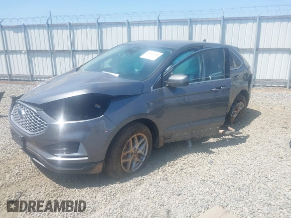 2023 Ford Edge SEL z VIN 2FMPK4J97PBA31506, wystawiony jako IAAI lot #42071208 z przebiegiem 50 458 mil mil oraz . Historia ofert i sprzedaży dostępna na DreamBid. Obrazek 17.