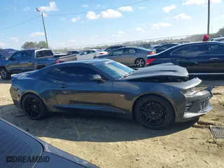 2016 Chevrolet Camaro 1SS with VIN 1G1FF1R76G0157212, listed as a IAAI auction lot 41238158 with 86,812 mi miles. Bid and sale history available at carsss.com. Image 13.
