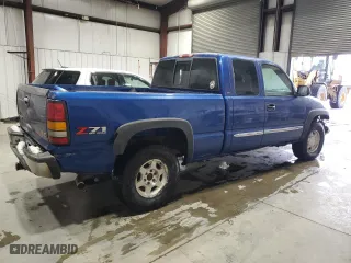 2004 GMC Sierra 1500 SLT with VIN 1GTEK19T44E290125, listed as a Copart auction lot 41653765 with 221,808 mi miles and Clean Title. Bid and sale history available at carsss.com. Image 3.