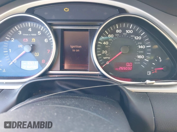 2008 Audi Q7 4.2L Premium with VIN WA1BV74L48D027949, listed as a IAAI auction lot 41516485 with 265,032 mi miles. Bid and sale history available at carsss.com. Image 7.