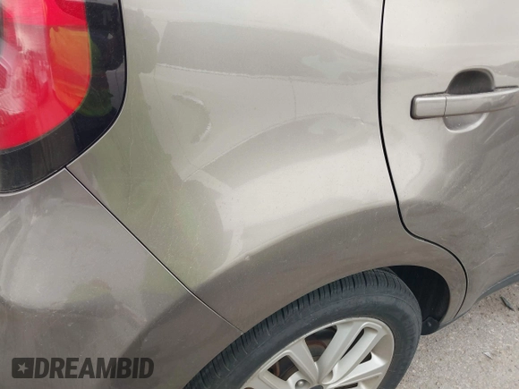 2018 Kia Soul + with VIN KNDJP3A59J7624285, listed as a IAAI auction lot 41832188 with 91,801 mi miles. Bid and sale history available at carsss.com. Image 6.