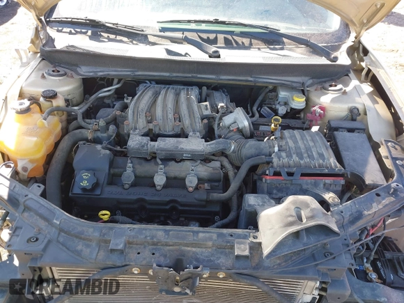 2010 Chrysler Sebring Limited with VIN 1C3CC5FD8AN194636, listed as a IAAI auction lot 41664232 with 139,264 mi miles and . Bid and sale history available at DreamBid. Image 10.