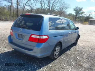 2007 Honda Odyssey EX-L with VIN 5FNRL38777B031517, listed as a IAAI auction lot 41850635 with 287,941 mi miles. Bid and sale history available at carsss.com. Image 4.