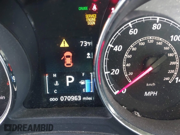 2014 Mitsubishi Outlander SE z VIN 4A4AP4AU7EE014439, wystawiony jako IAAI lot #42026513 z przebiegiem 70 963 mil mil oraz . Historia ofert i sprzedaży dostępna na DreamBid. Obrazek 7.