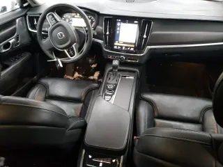 2017 Volvo V90 with VIN YV4A22NL5H1006909, listed as a Copart auction lot 45657175 with 70,049 mi miles and Salvage title. Bid and sale history available at DreamBid. Image 8.