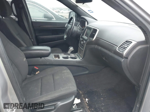 2018 Jeep Grand Cherokee Laredo E with VIN 1C4RJEAG8JC382825, listed as a IAAI auction lot 41288056 with 105,652 mi miles. Bid and sale history available at carsss.com. Image 5.