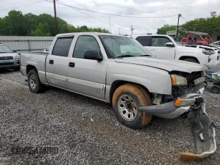 2005 Chevrolet Silverado 1500 LS with VIN 2GCEC13T251369558, listed as a Copart auction lot 52897375 with 312,210 mi miles and Salvage Title. Bid and sale history available at DreamBid. Image 4.