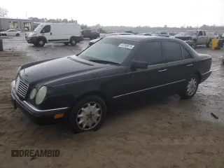 1997 Mercedes-Benz E-Class with VIN WDBJF20F3VA351844, listed as a Copart auction lot 44768675 with 259,549 mi miles and Salvage Title. Bid and sale history available at carsss.com. Image 1.