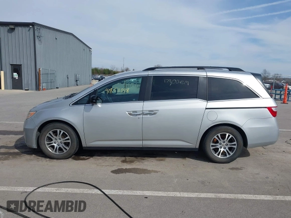 2011 Honda Odyssey EX с VIN 5FNRL5H47BB082302, выставлен на аукционе IAAI как лот 41853348 с пробегом 179 026 миль миль и . История ставок и продаж доступна на DreamBid. Изображение 14.