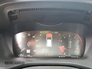 2018 Volvo XC60 Inscription z VIN LYVA22RL7JB069120, wystawiony jako Copart lot #57227655 z przebiegiem 71 552 mil mil oraz Szkoda całkowita • Salvage title. Historia ofert i sprzedaży dostępna na DreamBid. Obrazek 9.
