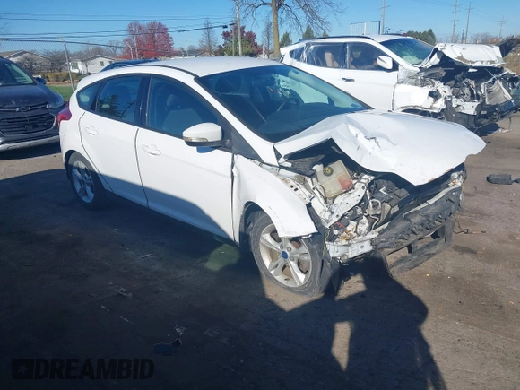 2014 Ford Focus SE with VIN 1FADP3K24EL411720, listed as a IAAI auction lot 40816752 with 102,089 mi miles. Bid and sale history available at carsss.com. Image 1.