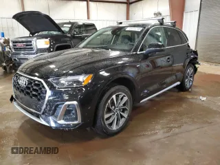 2023 Audi Q5 S line Premium Plus z VIN WA1EAAFY0P2012471, wystawiony jako Copart lot #46834795 z przebiegiem 37 811 mil mil oraz Nie do naprawy. Historia ofert i sprzedaży dostępna na DreamBid. Obrazek 1.
