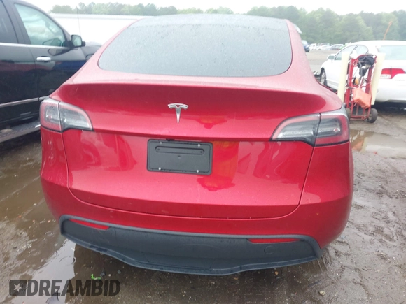 2024 Tesla Model Y z VIN 7SAYGDED9RA304010, wystawiony jako IAAI lot #42366995 z przebiegiem Nie podano mil oraz . Historia ofert i sprzedaży dostępna na DreamBid. Obrazek 15.