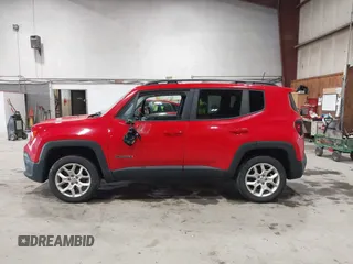 2018 Jeep Renegade Latitude with VIN ZACCJBBB8JPH30688, listed as a IAAI auction lot 42205960 with Not Provided miles and . Bid and sale history available at carsss.com. Image 14.