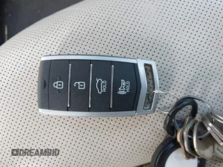 2017 Genesis G80 5.0L Ultimate with VIN KMHGN4JF0HU207725, listed as a IAAI auction lot 40953010 with 84,738 mi miles. Bid and sale history available at carsss.com. Image 11.