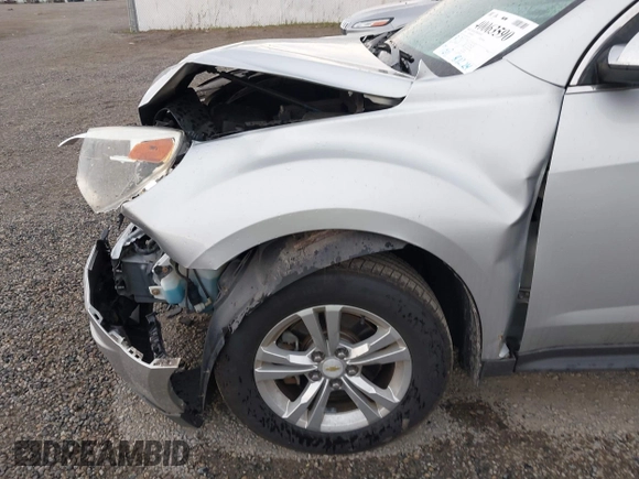 2010 Chevrolet Equinox LT w/1LT with VIN 2CNALDEW4A6411521, listed as a IAAI auction lot 40063590 with 111,241 mi miles. Bid and sale history available at carsss.com. Image 17.