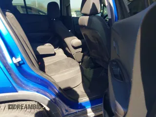 2015 Chevrolet Trax LS with VIN KL7CJKSB8FB116027, listed as a IAAI auction lot 41915553 with 105,541 mi miles. Bid and sale history available at carsss.com. Image 8.