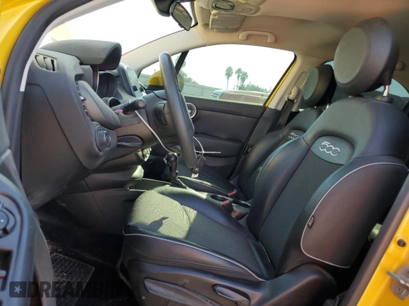 2018 FIAT 500X Trekking z VIN ZFBCFXCB3JP670090, wystawiony jako Copart lot #72441674 z przebiegiem 37 543 mil mil oraz Szkody całkowita. Historia ofert i sprzedaży dostępna na DreamBid. Obrazek 7.