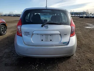 2015 Nissan Note SV z VIN 3N1CE2CP6FL360018, wystawiony jako Copart lot #77185904 z przebiegiem 157 196 mil mil oraz Szkoda całkowita • Salvage title. Historia ofert i sprzedaży dostępna na DreamBid. Obrazek 6.