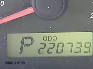 2013 Toyota Corolla L с VIN 5YFBU4EE8DP164181, выставлен на аукционе IAAI как лот 42382562 с пробегом 220 739 миль миль и . История ставок и продаж доступна на DreamBid. Изображение 15.