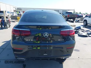 2022 Mercedes-Benz GLC with VIN W1N0J8EB8NG065353, listed as a IAAI auction lot 42033265 with 25,846 mi miles. Bid and sale history available at carsss.com. Image 17.