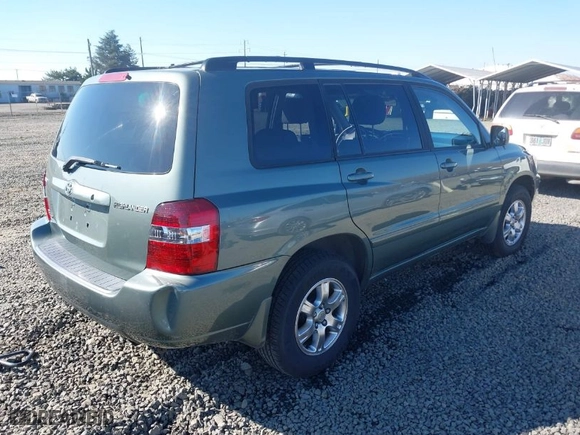 2004 Toyota Highlander with VIN JTEEP21AX40043007, listed as a IAAI auction lot 41675720 with 212,330 mi miles. Bid and sale history available at carsss.com. Image 4.