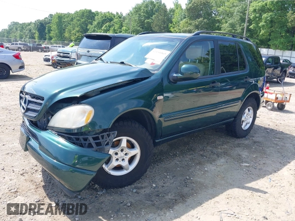 2000 Mercedes-Benz M 320/430/500 z VIN 4JGAB54E9YA180890, wystawiony jako IAAI lot #42151065 z przebiegiem 98 866 mil mil oraz . Historia ofert i sprzedaży dostępna na DreamBid. Obrazek 17.