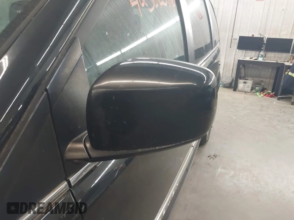 2013 Chrysler Town & Country Touring z VIN 2C4RC1BG0DR742005, wystawiony jako IAAI lot #42386516 z przebiegiem 200 982 mil mil oraz . Historia ofert i sprzedaży dostępna na DreamBid. Obrazek 12.