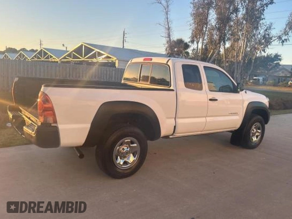 2013 Toyota Tacoma PreRunner with VIN 5TFTU4GN5DX036659, listed as a Copart auction lot 83690354 with 82,691 mi miles and Clean Title. Bid and sale history available at carsss.com. Image 4.