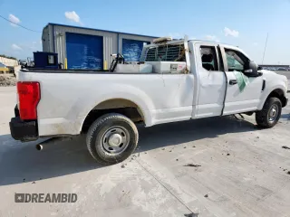2020 Ford F-250 XL with VIN 1FT7X2B69LEC63957, listed as a Copart auction lot 60332945 with Not provided miles and Salvage title. Bid and sale history available at DreamBid. Image 3.