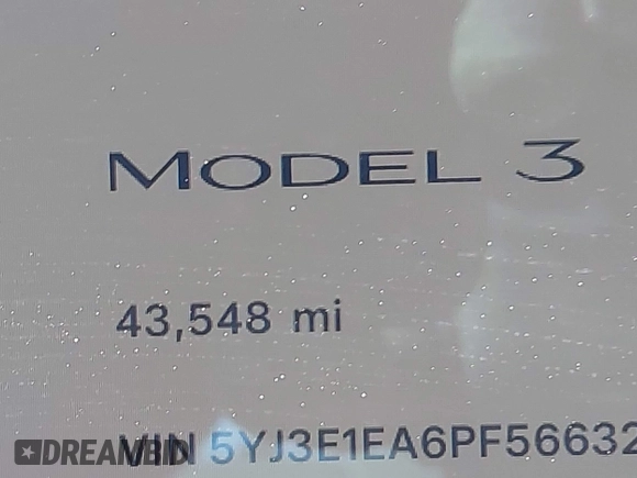 2023 Tesla Model 3 z VIN 5YJ3E1EA6PF566326, wystawiony jako IAAI lot #42687125 z przebiegiem 43 548 mil mil oraz . Historia ofert i sprzedaży dostępna na DreamBid. Obrazek 16.