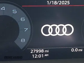 2021 Audi Q3 S line Premium with VIN WA1DECF39M1143545, listed as a IAAI auction lot 41499725 with 27,998 mi miles. Bid and sale history available at carsss.com. Image 15.