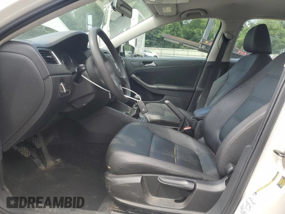 2012 Volkswagen Jetta SE z VIN 3VWBX7AJ3CM305737, wystawiony jako Copart lot #64066975 z przebiegiem 142 724 mil mil oraz Szkoda całkowita • Salvage title. Historia ofert i sprzedaży dostępna na DreamBid. Obrazek 7.