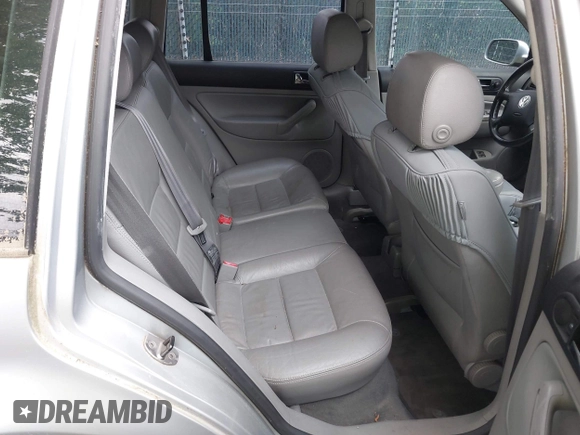 2004 Volkswagen Jetta GLS with VIN WVWSR61JX4W143002, listed as a IAAI auction lot 42206137 with 270,480 mi miles and . Bid and sale history available at DreamBid. Image 8.