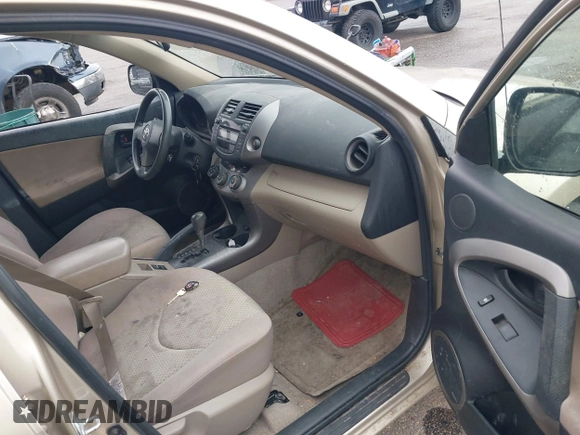 2007 Toyota RAV4 with VIN JTMBD33V776035471, listed as a IAAI auction lot 41787302 with 156,188 mi miles. Bid and sale history available at carsss.com. Image 5.