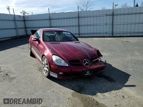 2007 Mercedes-Benz SLK 350 z VIN WDBWK56F47F138157, wystawiony jako Copart lot #44278645 z przebiegiem 84 704 mil mil oraz Szkoda całkowita • Salvage title. Historia ofert i sprzedaży dostępna na DreamBid. Obrazek 10.