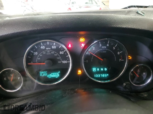 2016 Jeep Wrangler Unlimited Sahara с VIN 1C4HJWEG3GL235476, выставлен на аукционе Copart как лот 63342605 с пробегом 133 785 миль миль и Списание • Salvage title. История ставок и продаж доступна на DreamBid. Изображение 9.