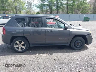 2017 Jeep Compass High Altitude with VIN 1C4NJDEB5HD175630, listed as a IAAI auction lot 42066679 with 114,585 mi miles. Bid and sale history available at carsss.com. Image 13.