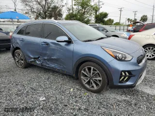 2020 Kia Niro Touring with VIN KNDCC3LC2L5423472, listed as a Copart auction lot 52155765 with 74,804 mi miles and Non Repairable. Bid and sale history available at carsss.com. Image 4.