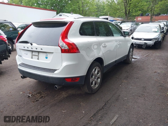 2013 Volvo XC60 3.2L with VIN YV4952DL1D2367330, listed as a IAAI auction lot 42197516 with 102,612 mi miles and . Bid and sale history available at DreamBid. Image 4.