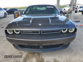 2016 Dodge Challenger SXT with VIN 2C3CDZAG6GH149251, listed as a Copart auction lot 61848075 with 25,383 mi miles and Clean title. Bid and sale history available at DreamBid. Image 5.